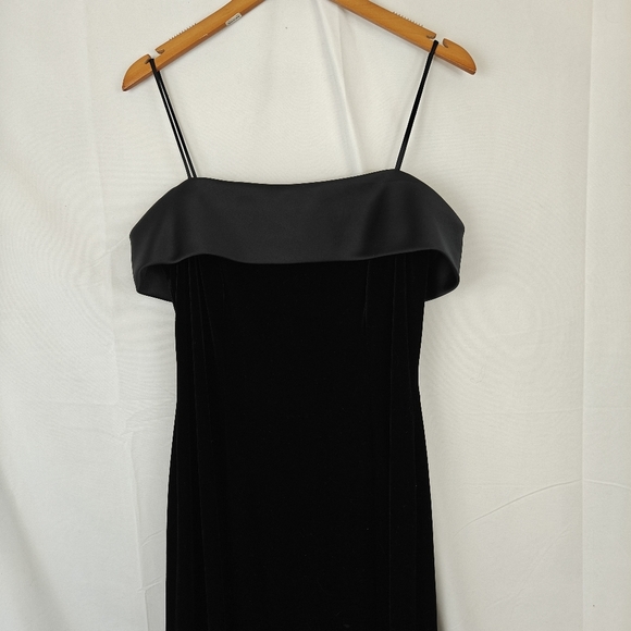 Alex Evenings Vintage Black Velvet Satin Flap Maxi Evening Gown Size 8 - Picture 4 of 11
